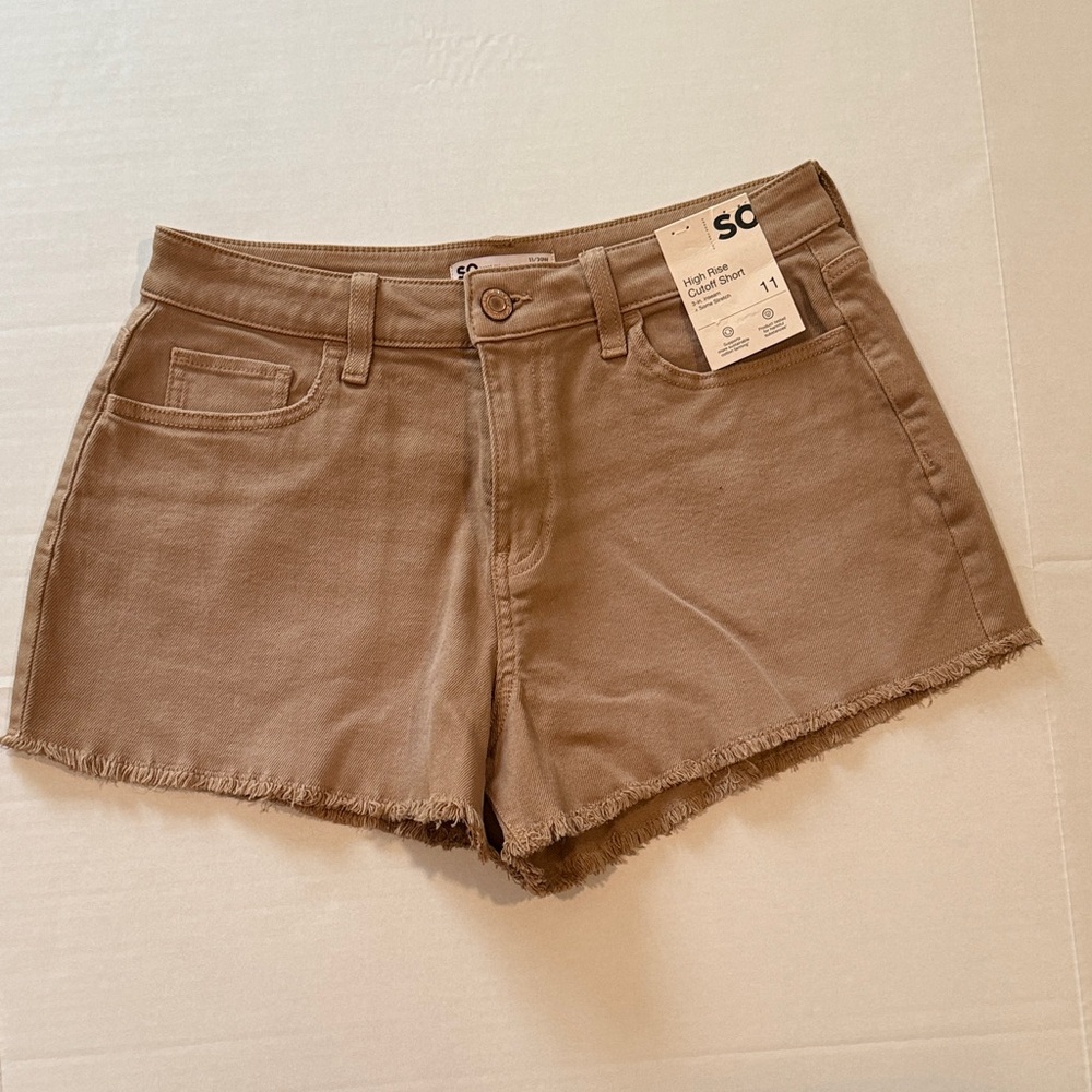 SO Women's Tan High Waist Frayed Hem Shorts